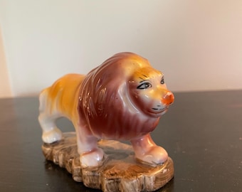 Vintage Ceramic Lion Figurine: Hand-Painted Mid-Century Jungle Decor