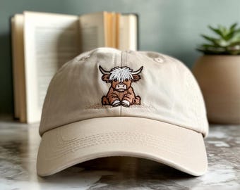 Highland Cow gestickte Mütze – süsse Schottische Coo Strickmütze, Winter Geschenk, Schottland Tier Liebhaber Mütze für Männer und Frauen
