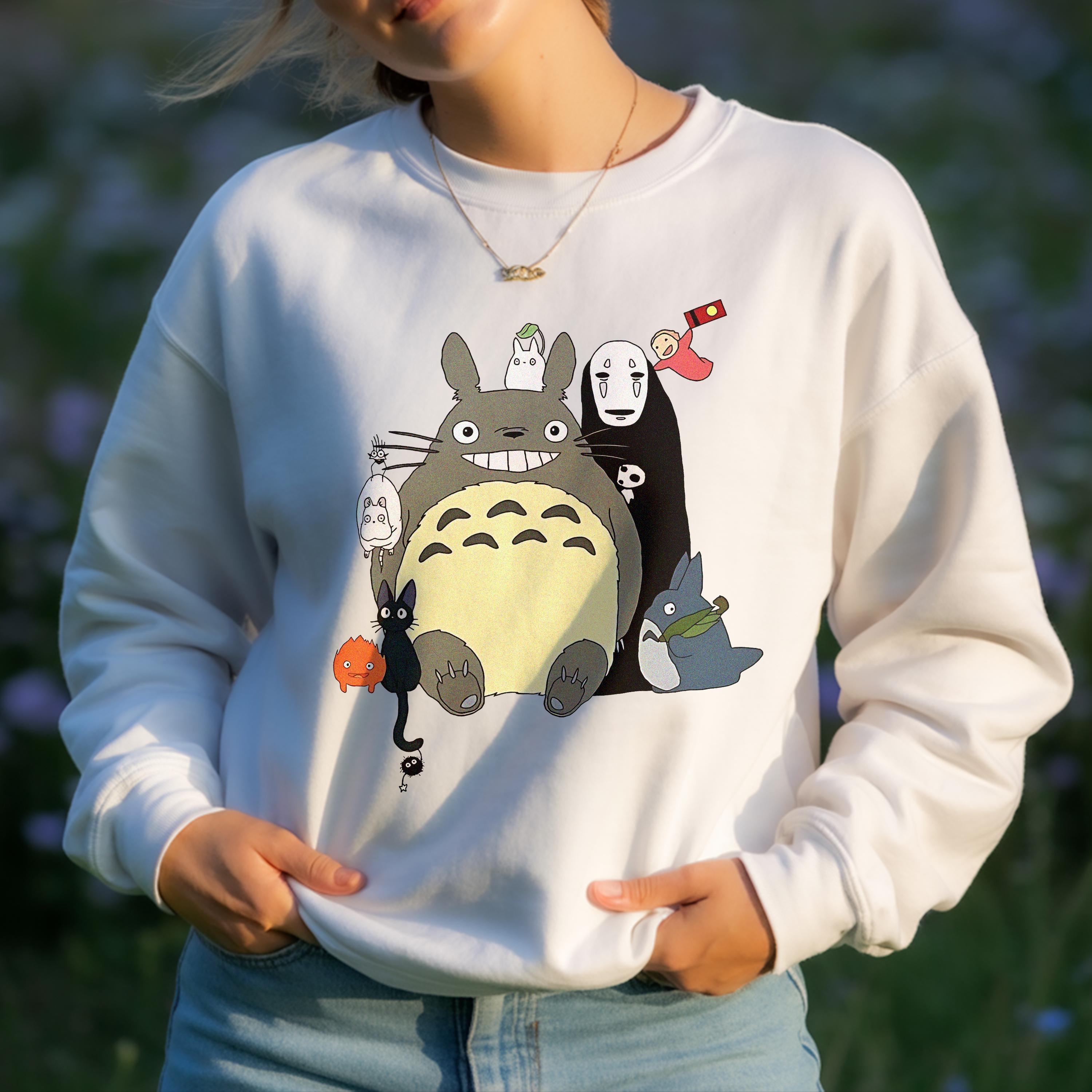 My Neighbor Totoro スウェット 刺繍 ビッグサイズ ミント2X My Neighbor Totoro by the Moon Black & White T Shirt Unisex