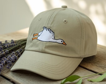 Relaxed Goose Embroidered Hat – Whimsical Animal Design – Perfect Gift for Bird Lovers – Stylish Casual Cap