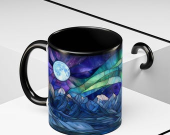 Aurora Borealis Kaffeebecher: Glasmalerei Nordlichter, himmlische Bergszene
