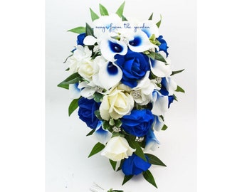 Bouquet da sposa a cascata Royal Blue Callas Real Touch Rose bianche Strass - Aggiungi boutonniere per lo sposo, centrotavola nuziale, corona di fiori e altro!