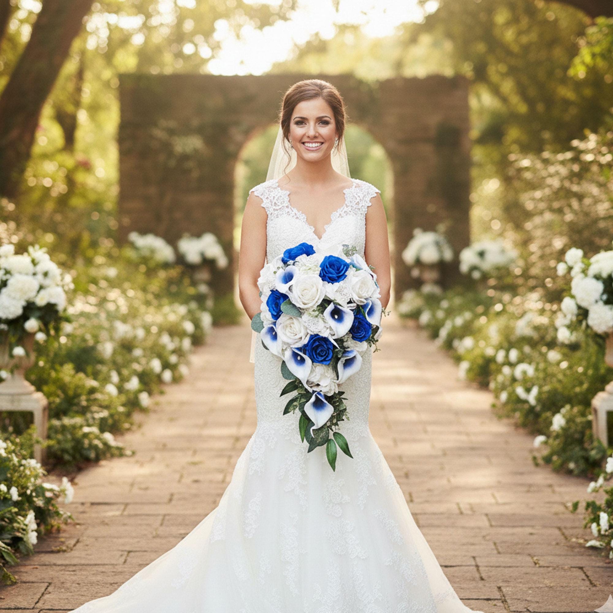 Ciondolo a forma di bouquet di angeli Something Blue: spilla per abito da sposa - Italia