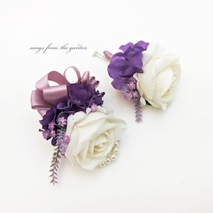 White Lavender Purple Real Touch Rose Wedding Boutonniere Wedding Corsage with Pearl Wrist - Mother Father Flowers Prom Homecoming Corsage