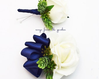 Echte Rose Hochzeit Boutonniere oder Corsage - Akzent mit Hops & Eucualyptus - Hochzeitsball Homecoming Boutonniere Handgelenk Corsage