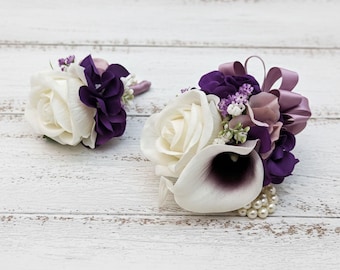 Conjunto de ramillete y boutonniere para graduación, boda y regreso a casa en color morado y blanco: elige tu cinta.