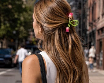 Tulip Metal Hair Claw Clip, Floral Spring Hair Accessory, Wedding Guest Bridesmaid Dainty
