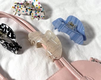 Wavy Acetate Hair Claw Clip - Asymmetrical Medium Clip