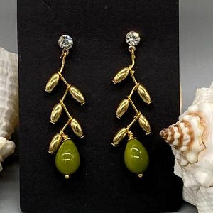 Olive Earrings, Olive Branch, Long Green Earrings, jewelry Leaf, Mother Gift, Gift For Her, Bridesmaid Earrins