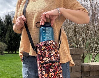 Dark Floral Canvas Water Bottle Holder: Tiny Flowers on Crossbody Sling Bag