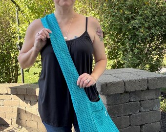 Bright Teal Crossbody Purse, Large Slouchy Beach Bag, Two Pocket Market Bag