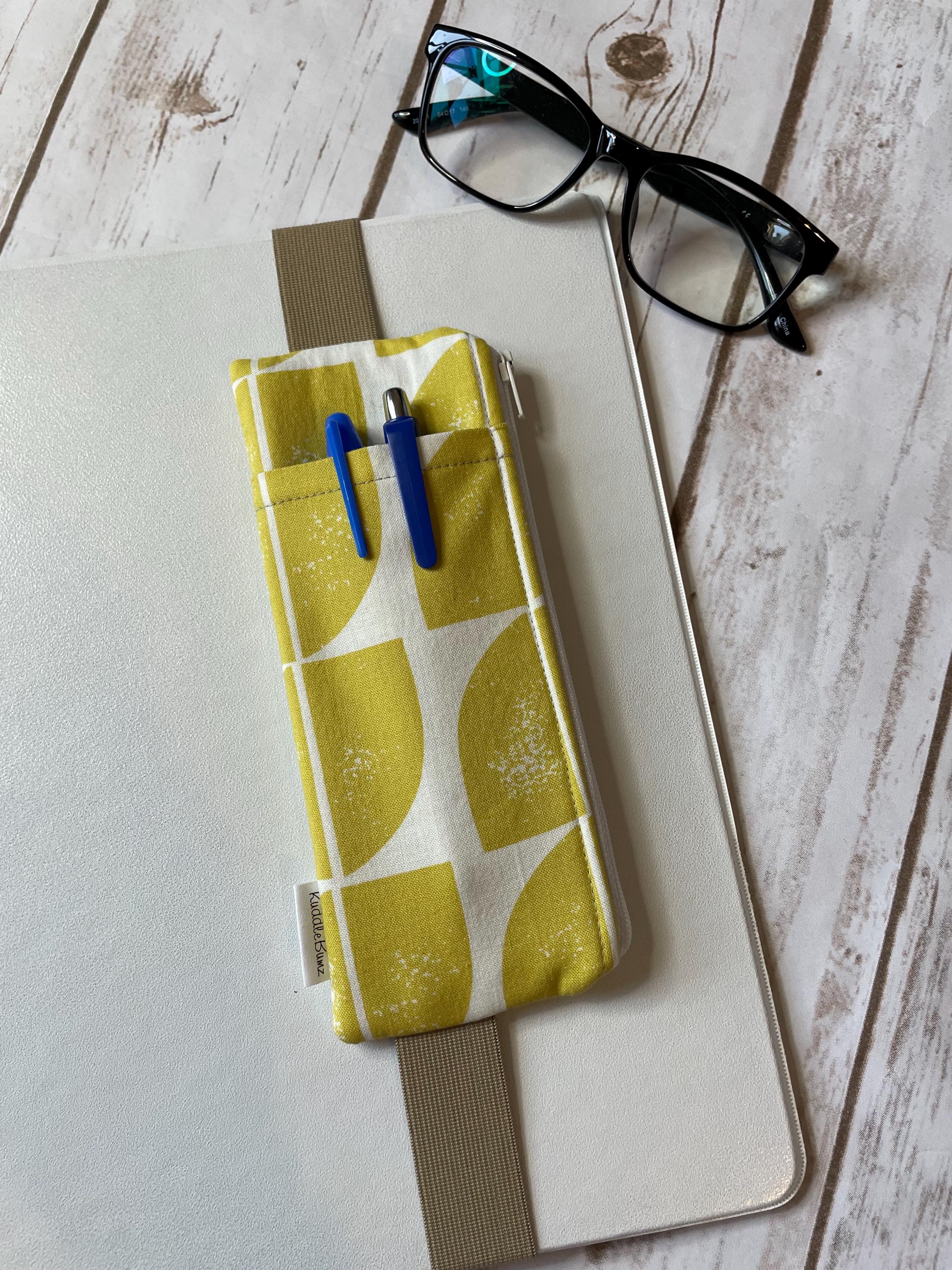 Retro Lemon Print Pen Pouch for Large Binders or Tablets, Reading Glass Holder, Zipper Pouch with Elastic for Books