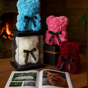 Regalo único para el Día de la Madre: Oso de Rosas Eternas Personalizado. Decoración floral original y romántica. Idea de regalo para mamá.