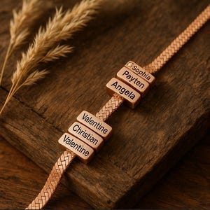 Pulsera personalizada con nombres • Regalo para el Día de la Madre • Joyería de plata con dijes grabados • Pulsera familiar • Regalo único para mamá