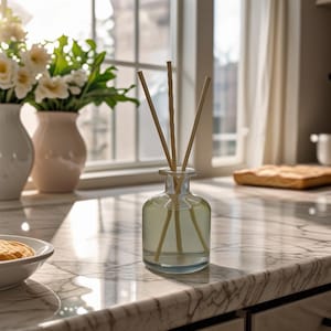 Luxury Reed Diffuser: Cinnamon, Saffron, Vanilla Amber Scent