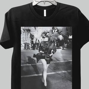 Tina Turner Graphic Tee: 80s Classic Rock Concert T-Shirt