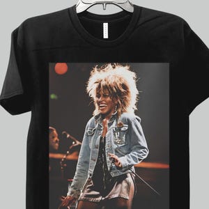 Tina Turner T-Shirt: Retro 80s 90s Rock Concert Graphic Tee