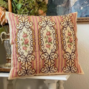 Rococo Square Wool Pillow with Zipper, Pink Rose Motive and Off White Color. Needlepoint Cross Stitch Vintage Romantic Handmade Embroidery