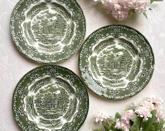 Prijs is voor 1 bord. Grindley English Country Inns WH Grindley and Co. Staffordshire Groen lunchbord met een diameter van 20 cm. Haarscheurtjes, vervaging