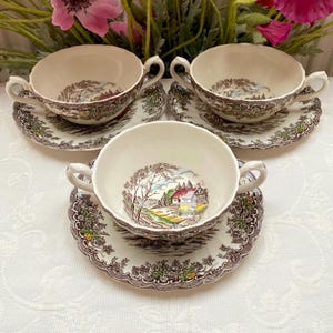 De prijs is voor 1 kopje en 1 schoteltje. Het Brook Myott consommé kopje en schoteltje setje, 250 ml (8,5 oz). Fijn Staffordshire aardewerk. Vertoont vlekken en craquelé.