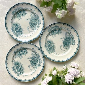 Precio por 1 plato. Plato grande para pastel o guarnición Anna Rörstrand, color azul aguamarina oscuro, de 18 cm de diámetro. Coleccionable, antigüedad, década de 1880-1920.