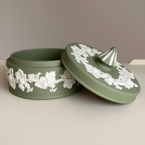 Jasperware Dark Sage Green Wedgwood English Vintage Matte Stoneware Lidded Trinket Box, Finial Top. Neoclassical Romantic Grapevines Pattern