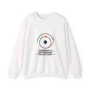 Momenteel optimaliserend traject ronde hals, ruimte astronaut missie patch, hard sci-fi cosmic
