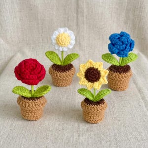 Gehäkelte Blumentöpfe im Set (1/4tlg)
