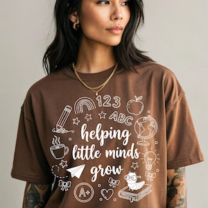 Helping Little Minds Grow svg, Coquette Teacher Name Png, Coquette Pencil Bow Png, Trendy Back to School Png, Teacher Appreciation Gift