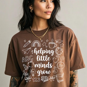 Helping Little Minds Grow svg, Coquette Teacher Name Png, Coquette Pencil Bow Png, Trendy Back to School Png, Teacher Appreciation Gift
