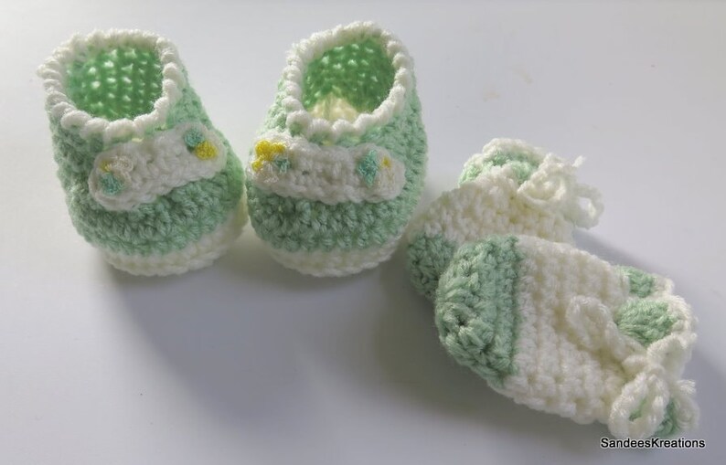 Crochet Green Booties and Mitten Set of 2 Baby Mittens Baby Etsy