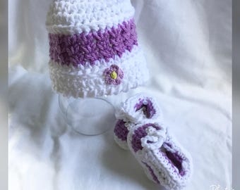 Crochet Infant Hat and Booties, Baby Gifts, Newborn Baby Set, Newborn Hat