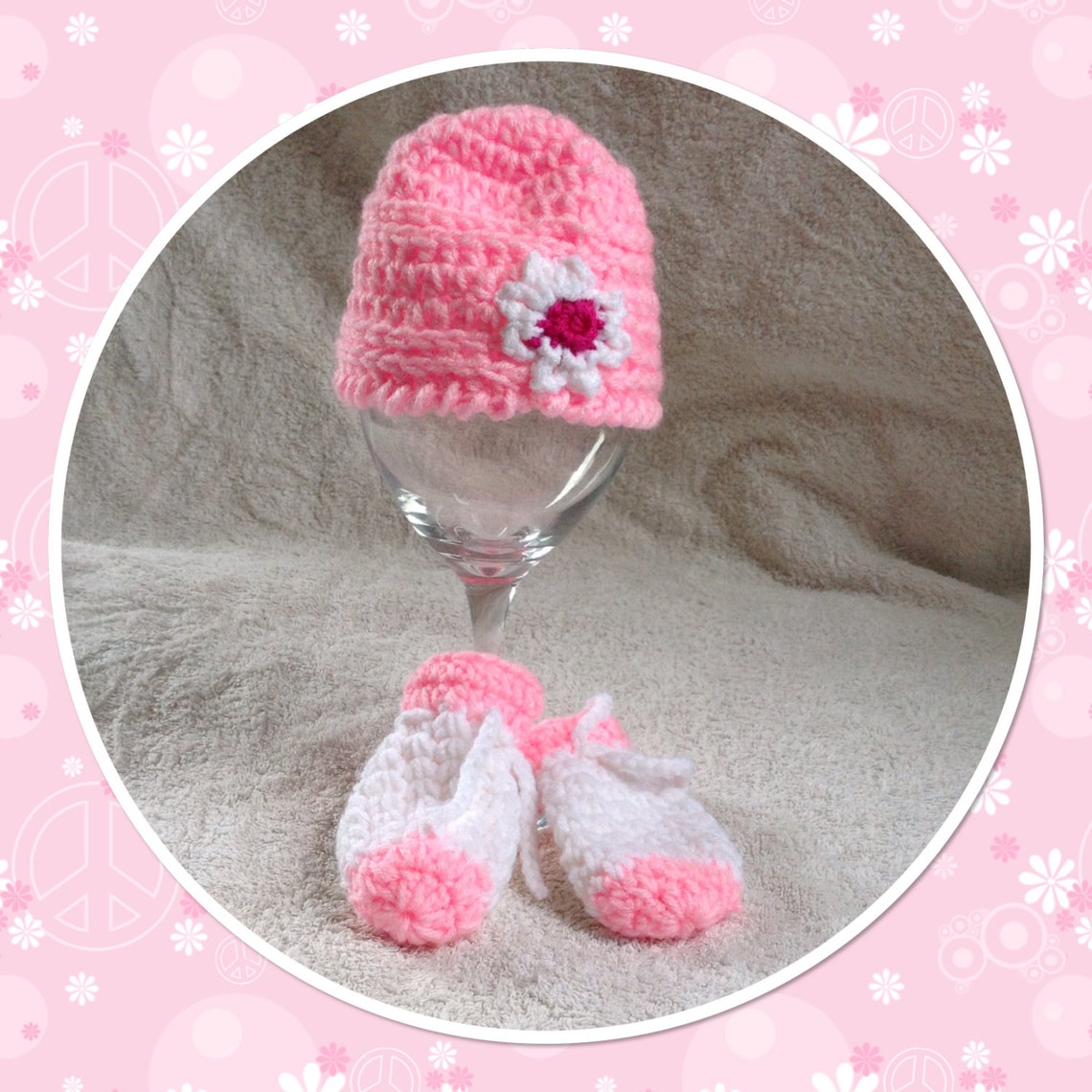 Crochet Baby Girl Hat and Mittens, Infant Hat, Baby Mittens, Baby Gifts