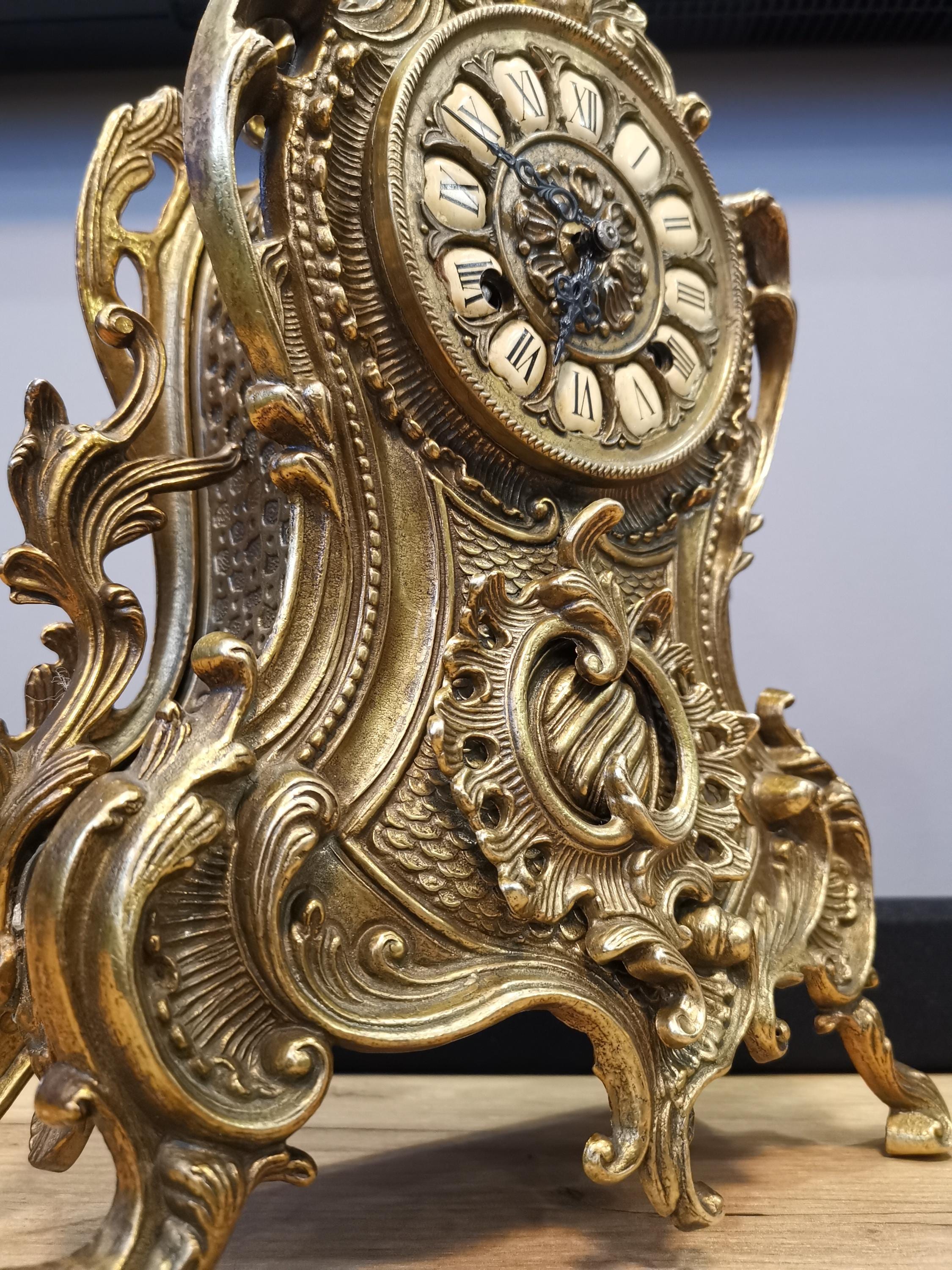 Vintage Louis XVI Rococo-style Mantel Clock With Hermle 130-070
