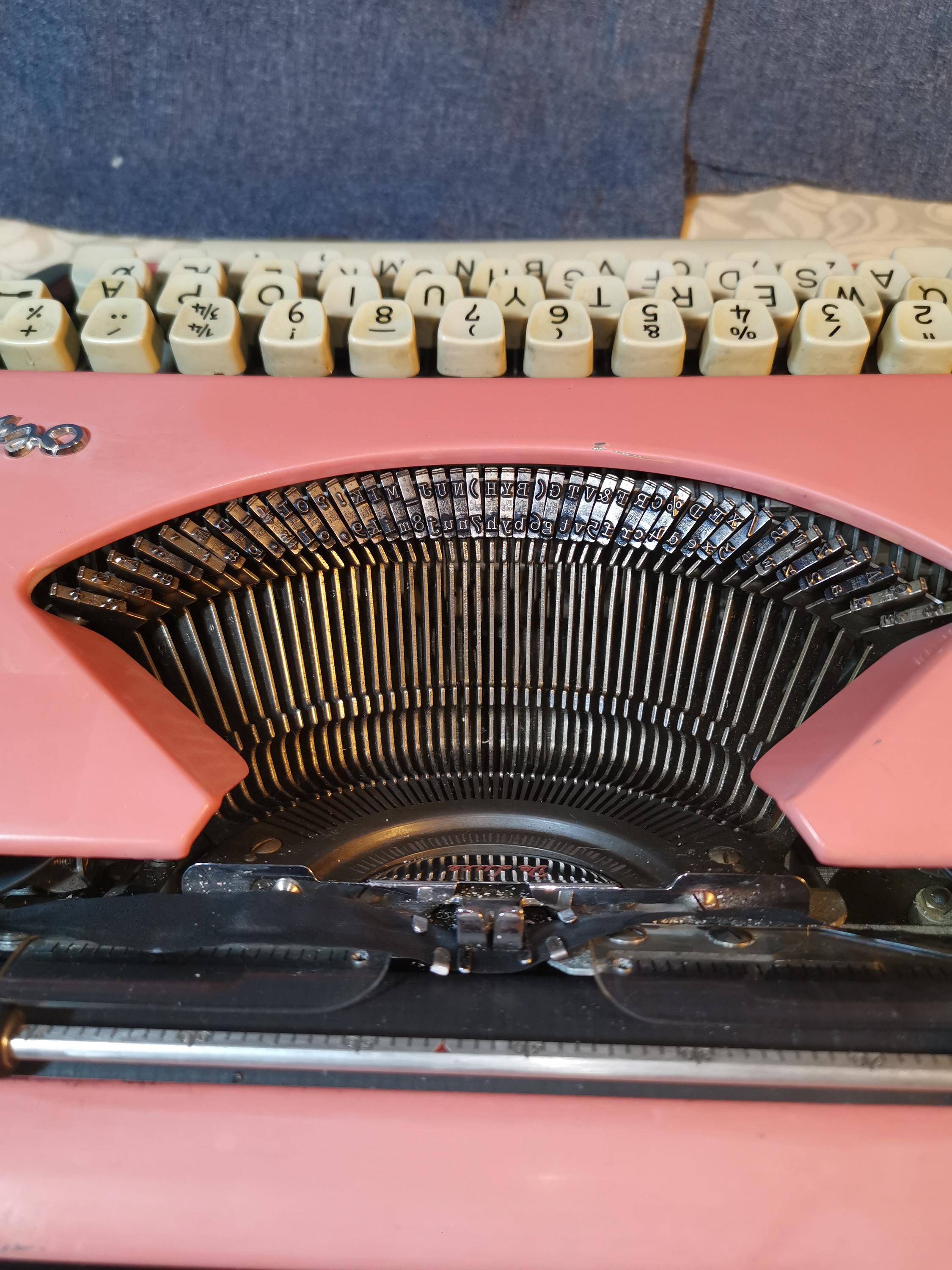 Rare Pink Olympia SF Deluxe Typewriter – Works Great, With Case - Etsy