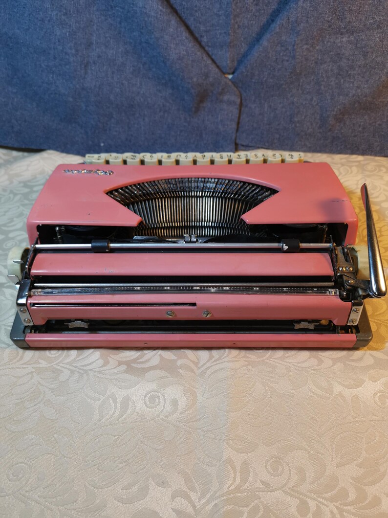 Rare Pink Olympia SF Deluxe Typewriter – Works Great, With Case - Etsy