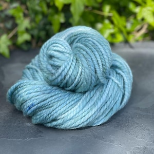 Hand Spun Falklands Superwash Wool Yarn 2ply Chunky Yarn Thick and Thin Yarn Hand Dyed in Ocean Blue