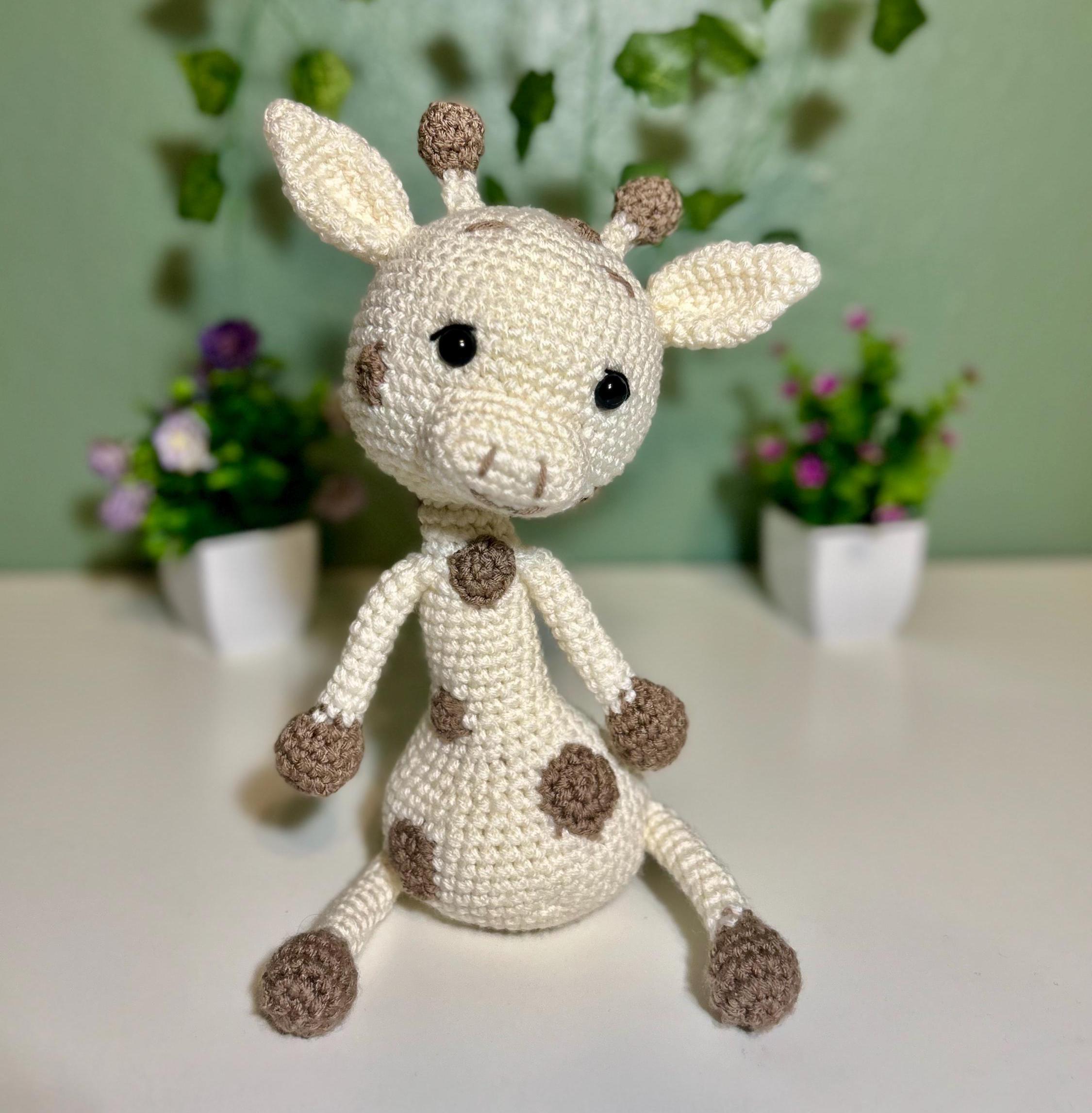Crochet Giraffe Stuffy, Stuffed Animal, Handmade Giraffe Plushy, Amigurumi, Baby Toy, Giraffe Gift