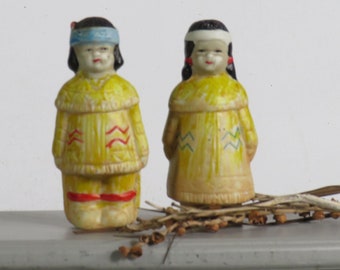 vintage home decor - Native American Indian Girl and Boy Couple Salt Pepper Shakers - 2 salt and pepper shakers - southwest
