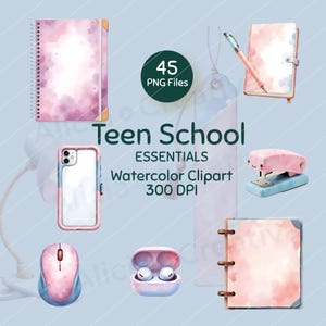 Puede incluir: Una colección digital de 45 archivos PNG titulada Teen School ESSENTIALS Watercolor Clipart 300 DPI, que presenta ilustraciones en acuarela de un cuaderno de espiral, un bolígrafo, una funda de teléfono, una grapadora, un ratón y auriculares.