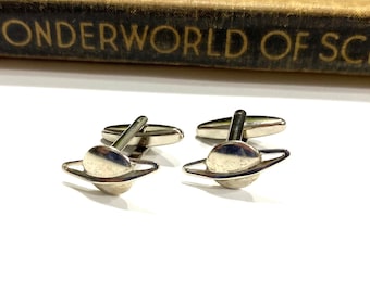 Antique Silver Saturn Cufflinks - Space Cufflinks - Planet Cufflinks - Science Cufflinks - Astronomy Cufflinks - antiqued Cuff links NASA