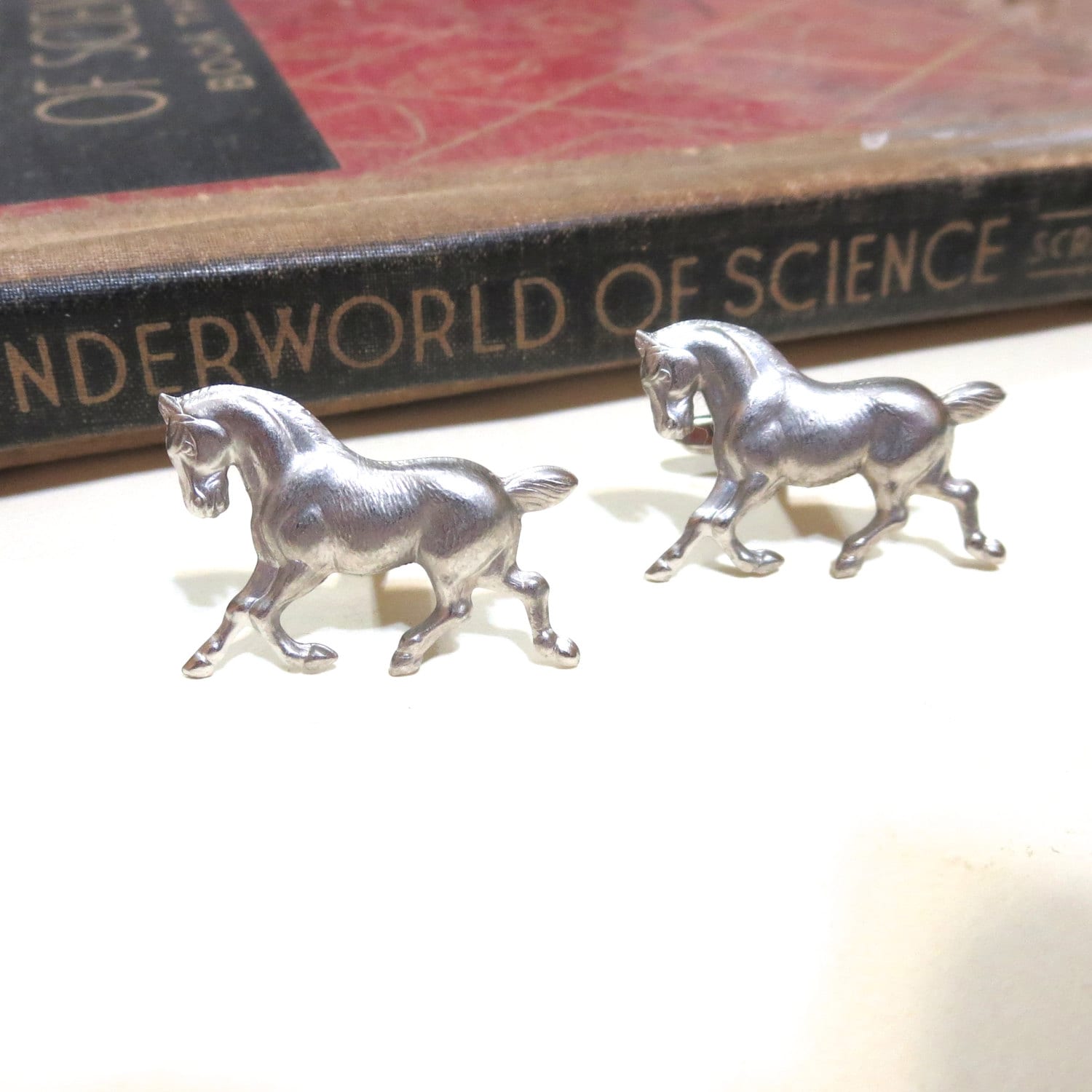 Boutons De Manchette Vintage - Tête De Cheval Dorée - Style échecs (cavalier) - Modèle 8917 - Occasion En Bon état