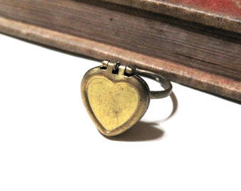 Vintage Heart Locket Ring - Solid Brass - Adjustable - Photo Locket - Valentine's Day - Anniversary Gift - Filigree - Gold Plated - Love