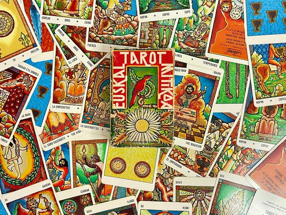 Basque Mythical Tarot　正規品 Tarot Mitico Vasco (Basque Mythical Tarot) By M. Filet & A
