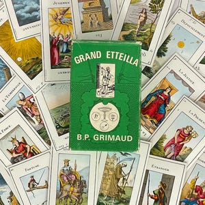 Zeldzame vintage Grand Etteilla tarotkaarten | Egyptische zigeuners tarotkaarten door B.P. Grimaud | Editie 1960 | Voltooi 78 kaarten + Frans boekje