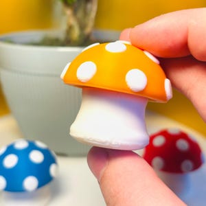 Mushroom Switch Clicker Toy – 3D Printed Fidget with Gateron Switches – Tactile Desk Toy for Stress Relief