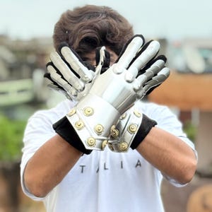 Ebonsteel Knight Gauntlets | Enchanted Medieval Armor Gloves for LARP & Reenactment