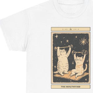 Camiseta Healthy Bod / Diseño de entrenamiento con cartas del tarot de gato / Camisetas divertidas para el gimnasio para amantes de los gatos y entusiastas del fitness