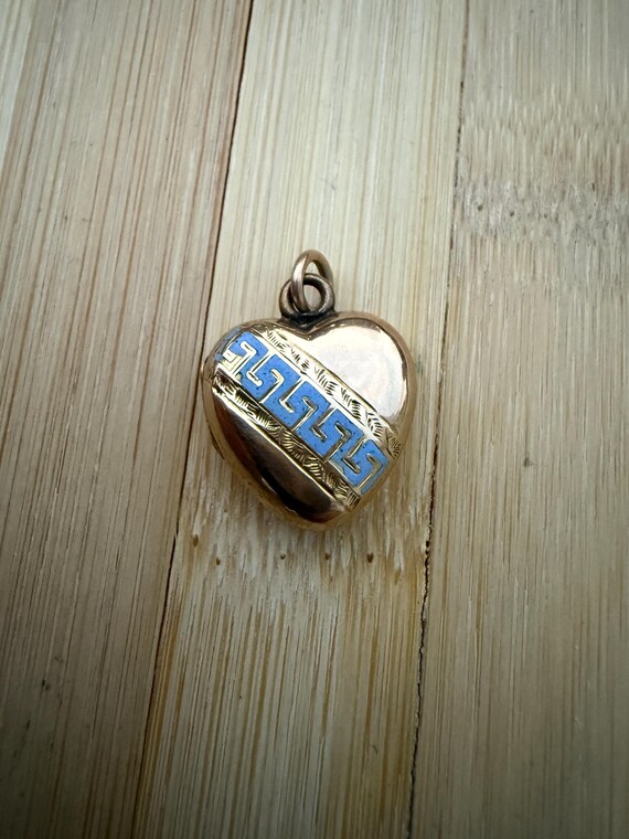 Victorian Solid 9ct Enamel Locket - image 2