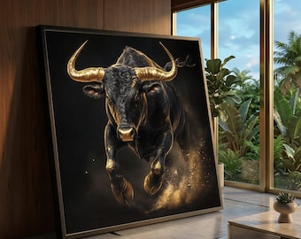 Majestätisk gyllene tjur canvastavla, kraftfullt djurporträtt, dynamiskt laddande tjurtryck, modern rustik heminredning, redo att hängas upp canvas